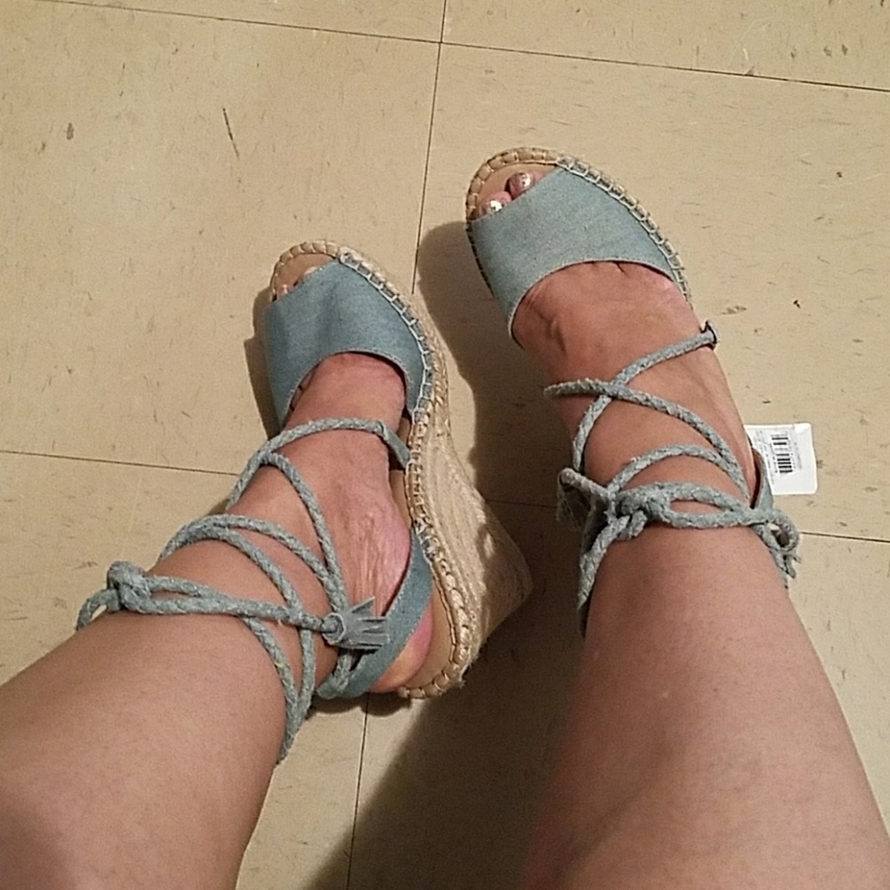 MERONA SHOES NEW - Picture 3 of 4